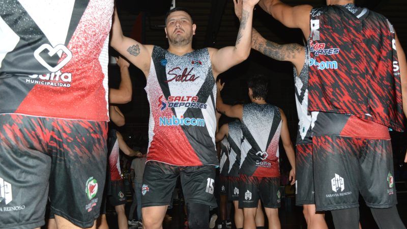 Salta Basket vs Jujuy Básquet en el Estadio Delmi